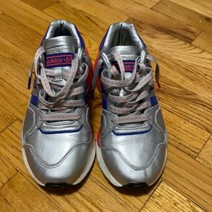 Adidas spacer sneakers